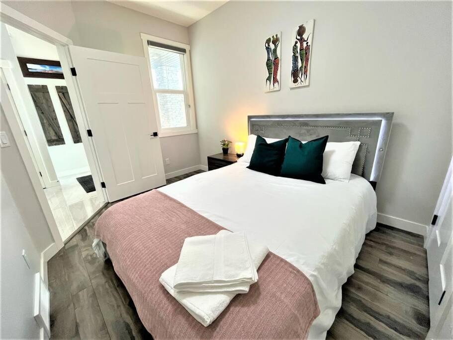 Luxury Retreat For Large Groups Villa Calgary Luaran gambar