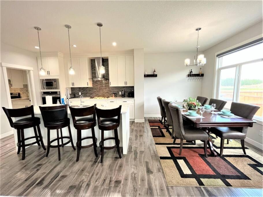 Luxury Retreat For Large Groups Villa Calgary Luaran gambar