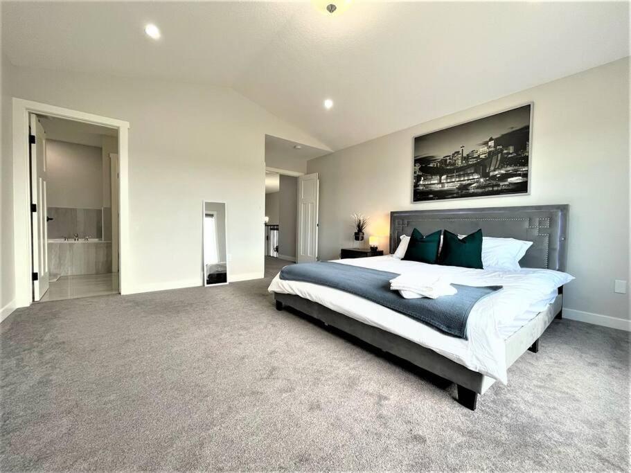 Luxury Retreat For Large Groups Villa Calgary Luaran gambar
